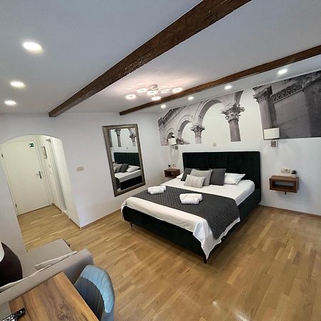 Palace Luxury Room Split Exterior photo